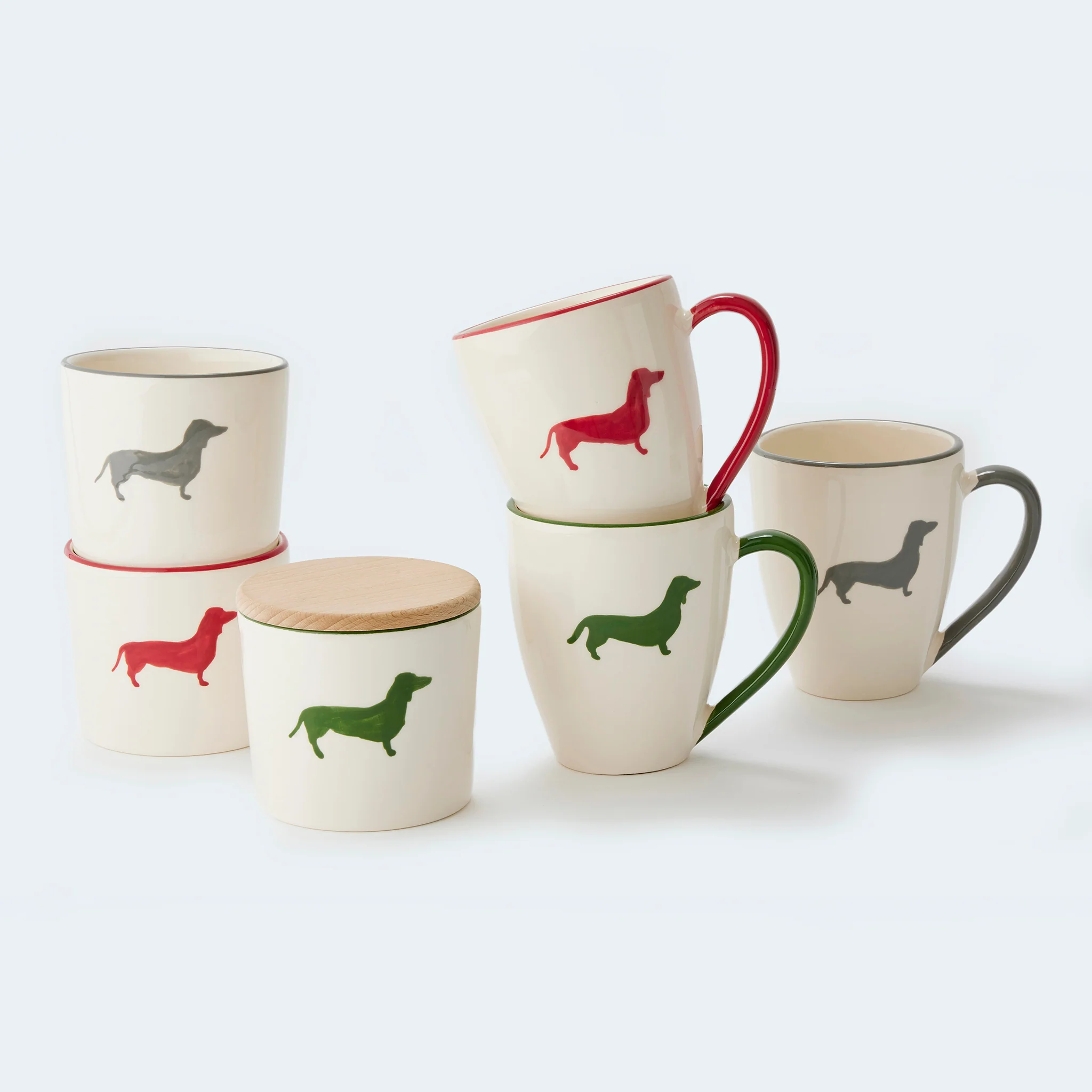 Gmundner x Leopold's Kollektion: Handbemalte Tasse mit Dackelmotiv aus Keramik - Image 9